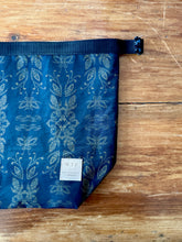 Load image into Gallery viewer, Clover Bag