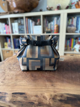 Load image into Gallery viewer, Clover Bag