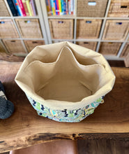 Load image into Gallery viewer, Clover Deluxe