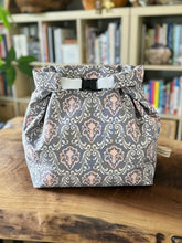 Load image into Gallery viewer, Clover Deluxe