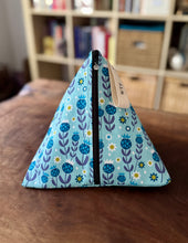 Load image into Gallery viewer, Joey Project Pouch
