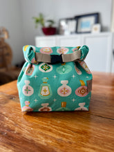 Load image into Gallery viewer, Clover Bag
