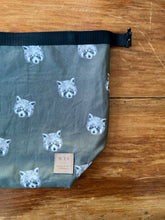 Load image into Gallery viewer, Clover Bag
