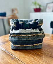 Load image into Gallery viewer, Clover Bag
